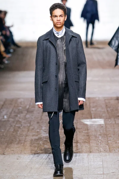 Look 22